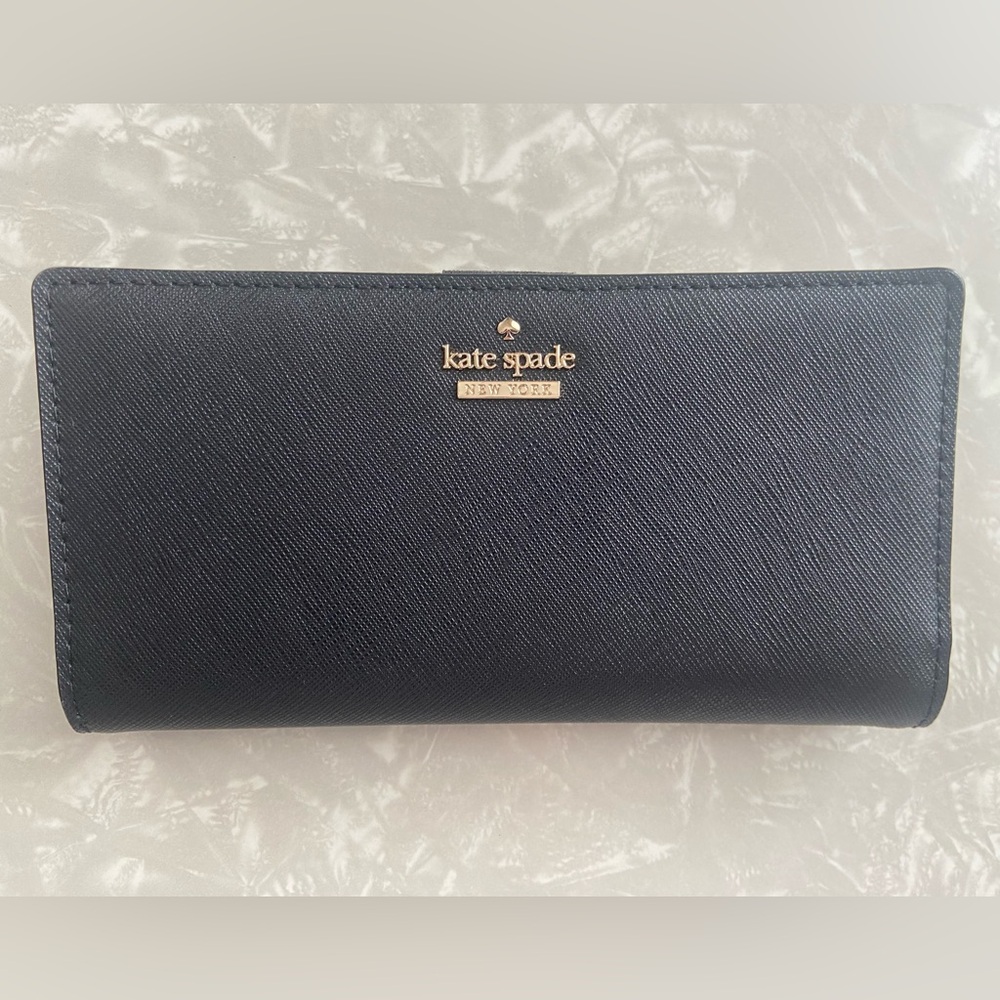 Kate Spade Cameron Street Stacy Bi-Fold Wallet NWT in gift box